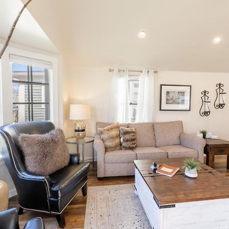 Luxurious Historic Renovated Bungalow Dt Rapid City With Private Patio Exterior photo